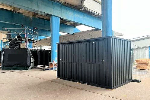 Conteneur de stockage sur chantier BTP